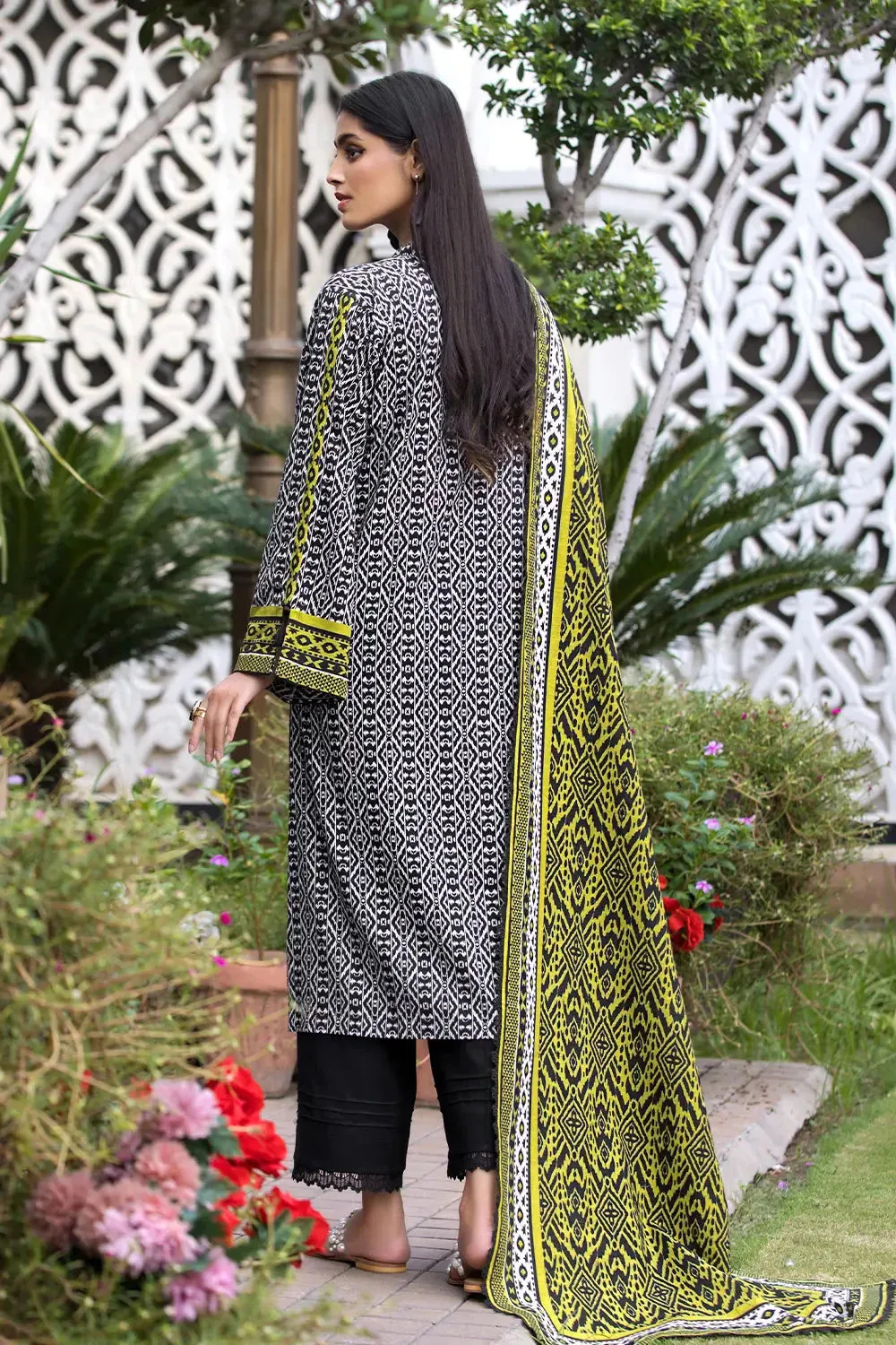 3PC Printed Unstitched Khaddar Suit KKH-2893