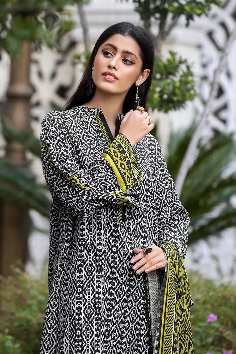 3PC Printed Unstitched Khaddar Suit KKH-2893