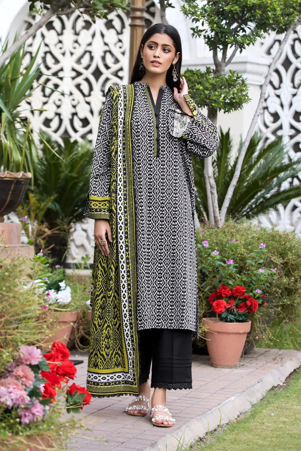 3PC Printed Unstitched Khaddar Suit KKH-2893