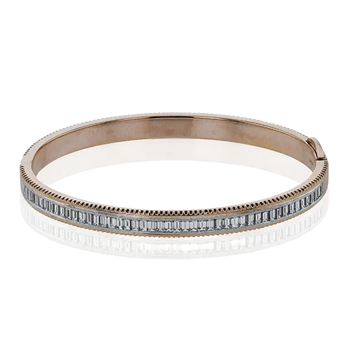 Bangle in 18k Gold with Diamonds