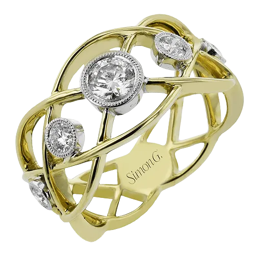 Fashion Ring In 18k Gold With Diamonds