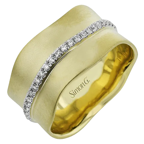 Fashion Ring In 18k Gold With Diamonds