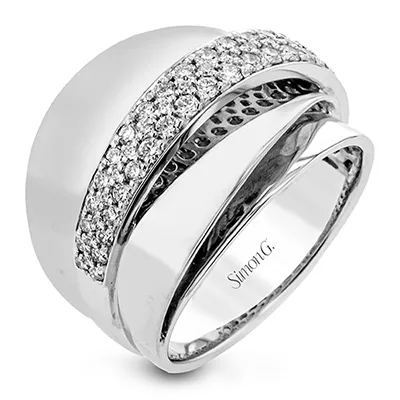 Fashion Ring In 18k Gold With Diamonds