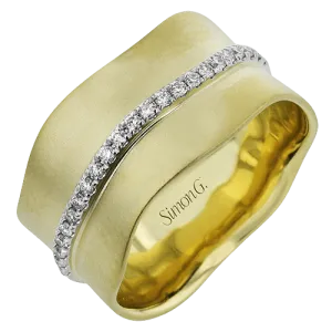 Fashion Ring In 18k Gold With Diamonds