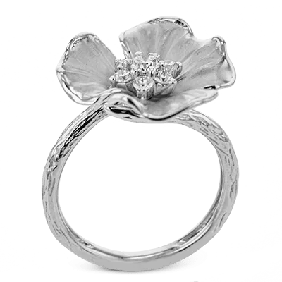 Flower Fashion Ring In 18k Gold With Diamonds