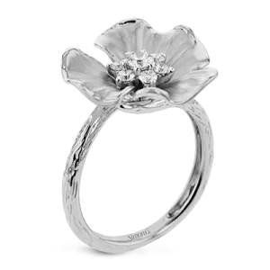 Flower Fashion Ring In 18k Gold With Diamonds