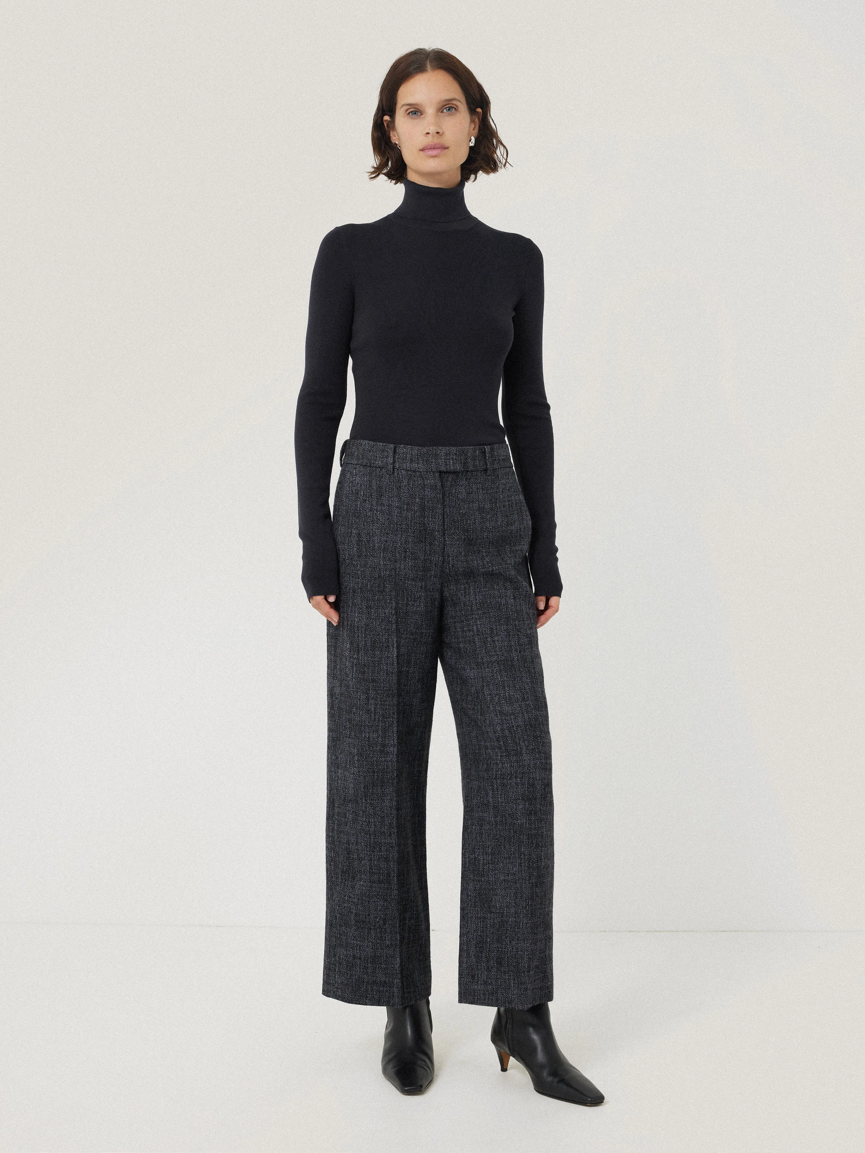 Hale Boucle Cropped Trousers | Navy