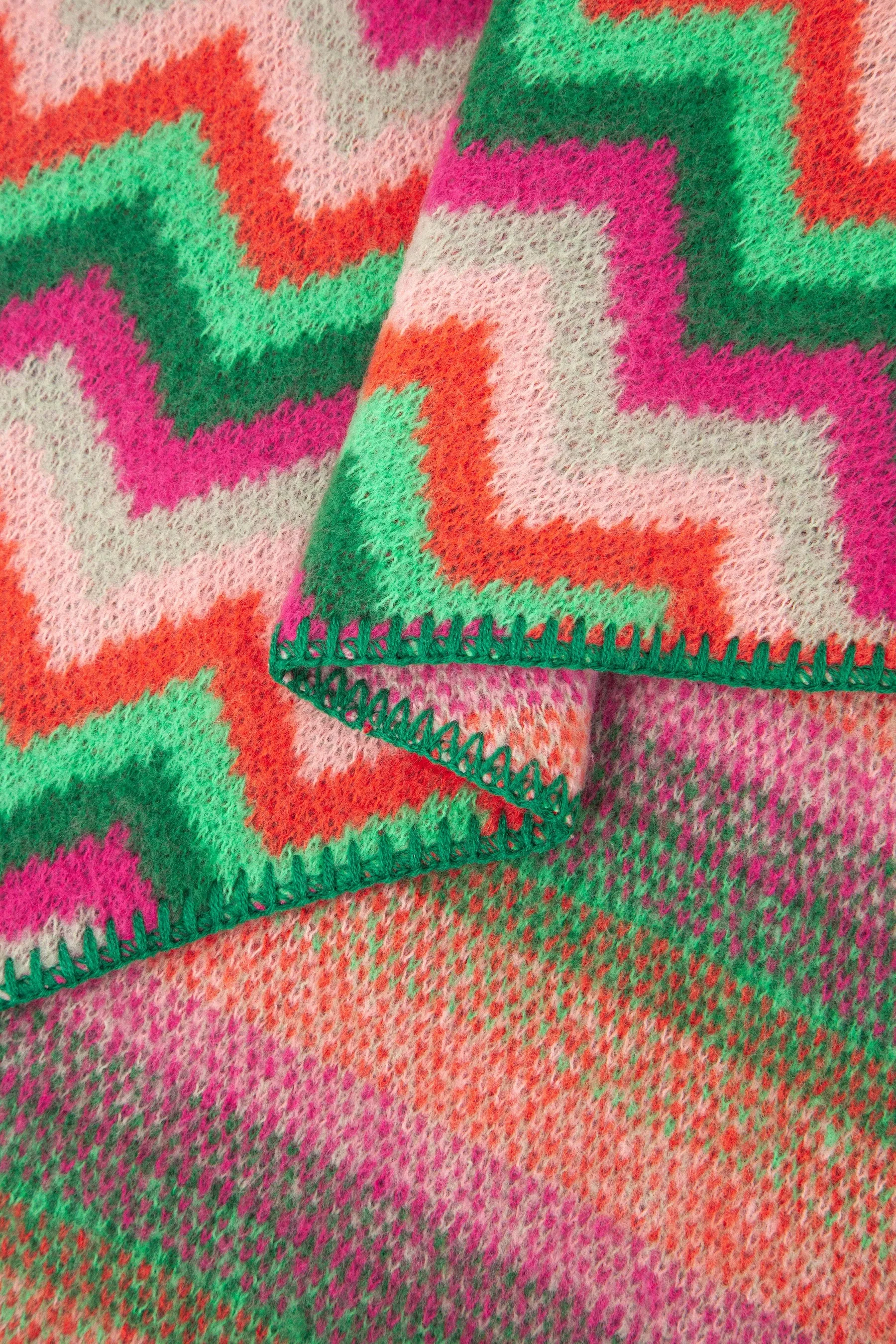 Honor Heavyweight Scarf in Green/Fuchsia, Zig Zag