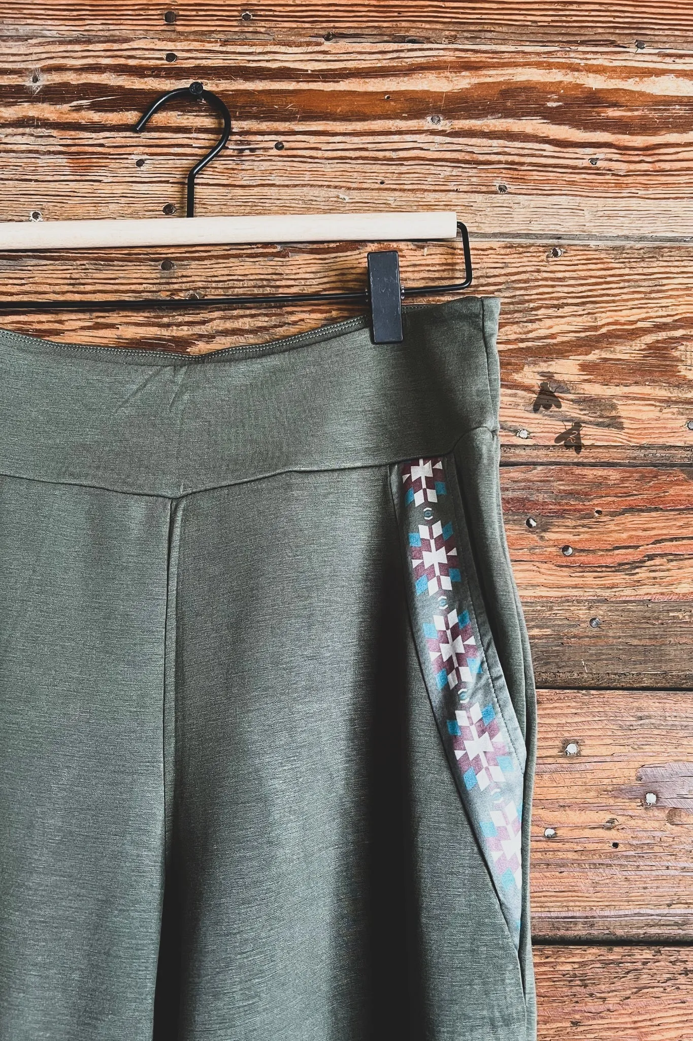 Hot Trot Olive Joggers