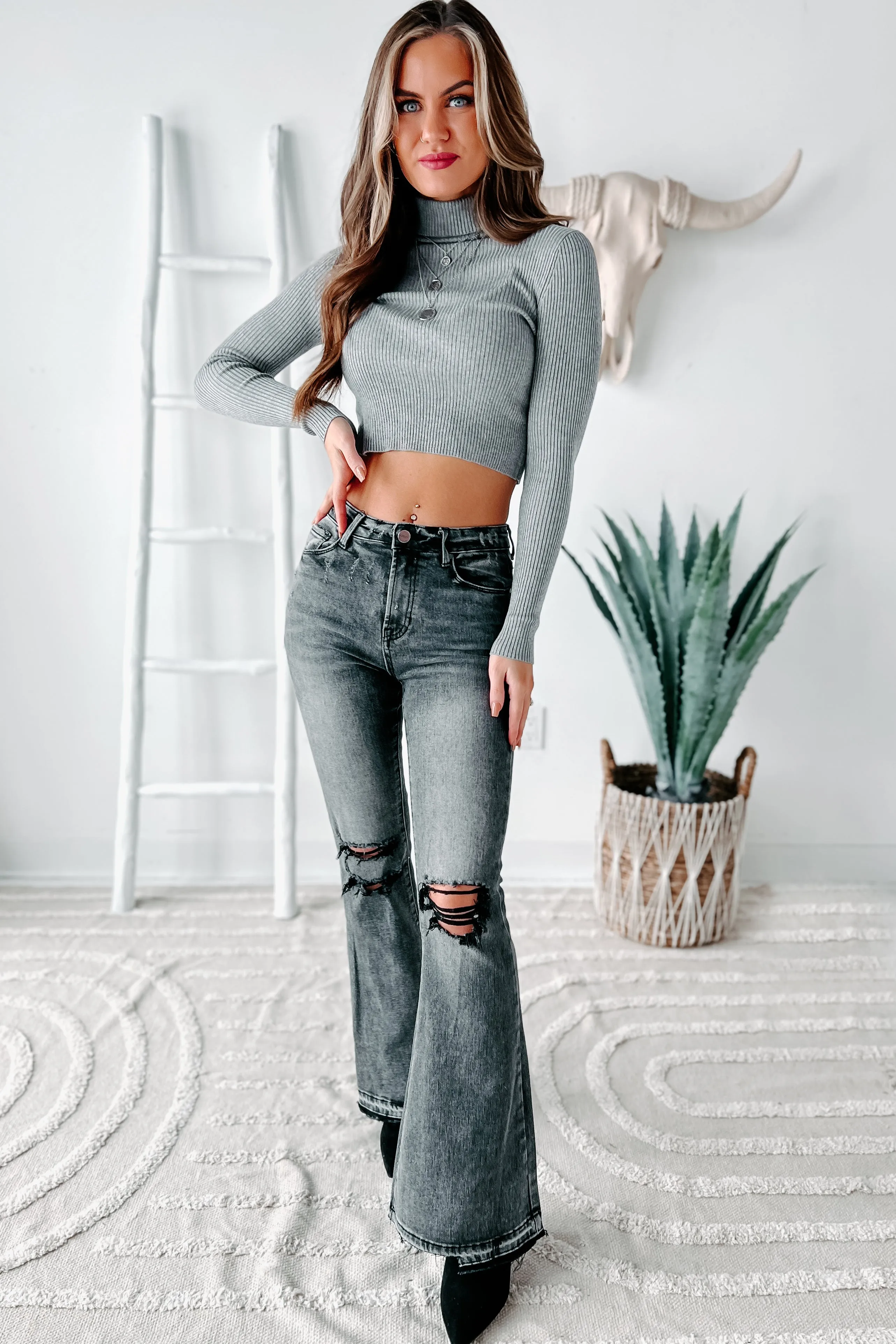 Jayce Ribbed Turtleneck Crop Top (Dark Grey)
