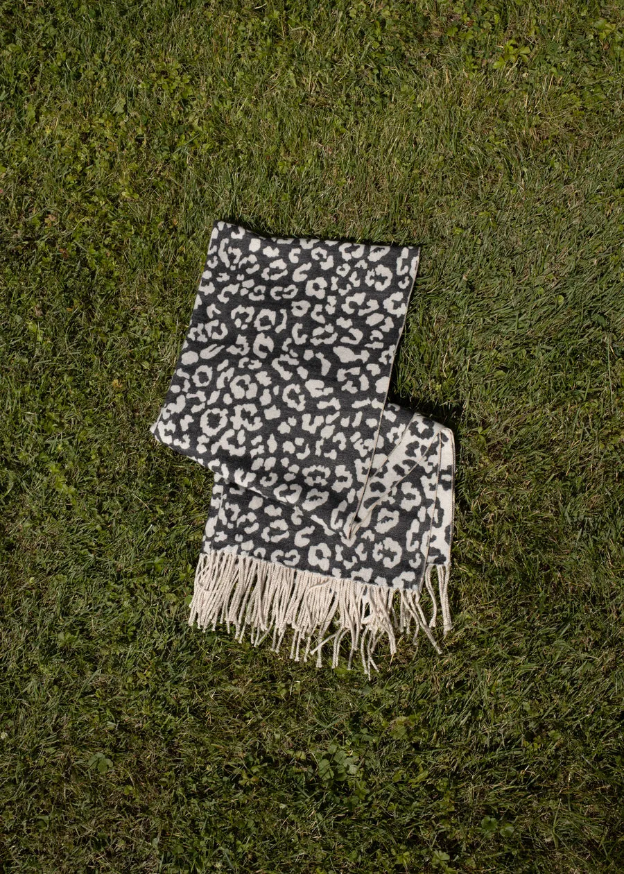 Look By M Reversible Leopard Scarf MSF2852
