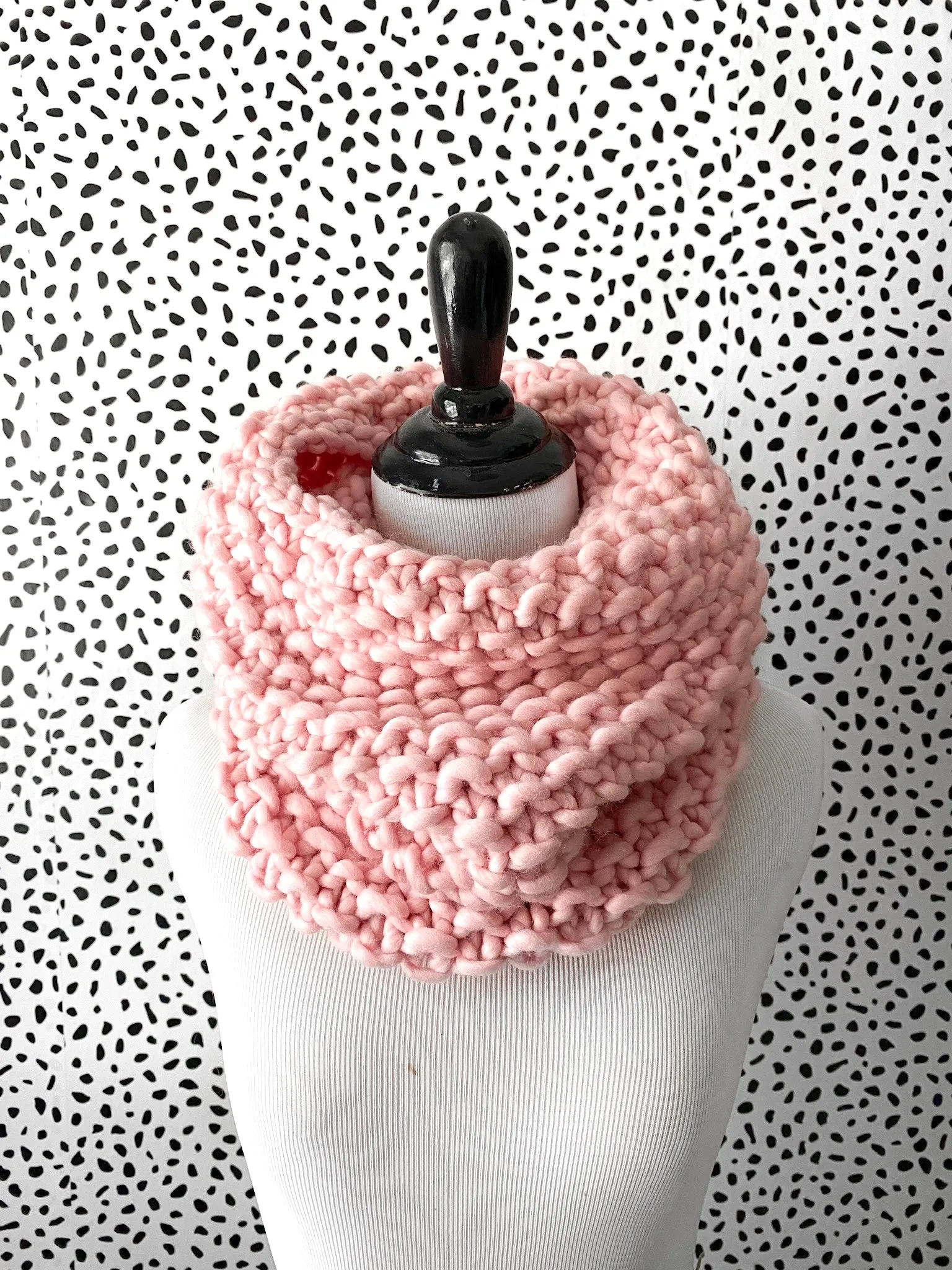 Merino Bubble Fluff Cowl in Blush
