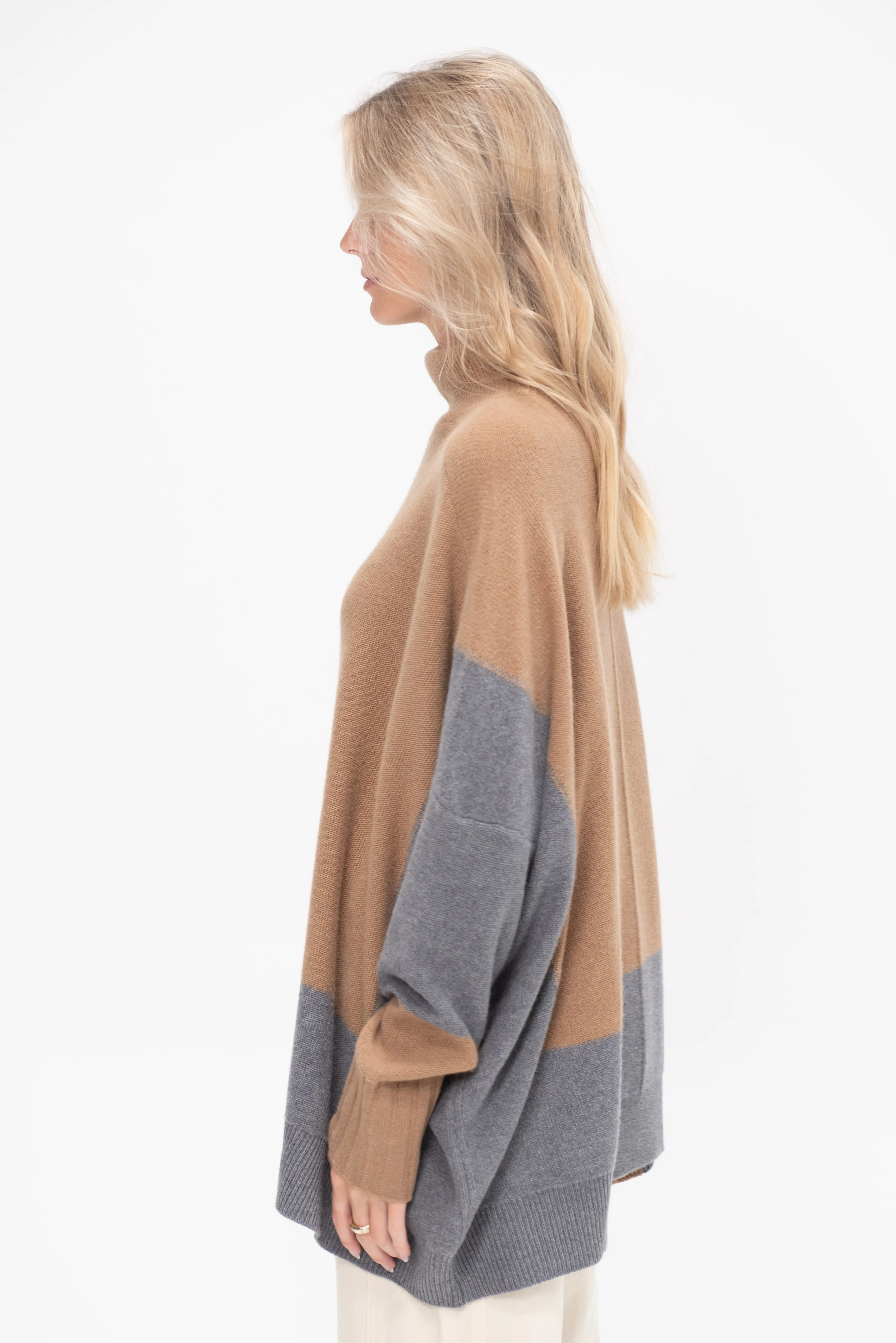 Oversized Turtleneck, Grey Combo