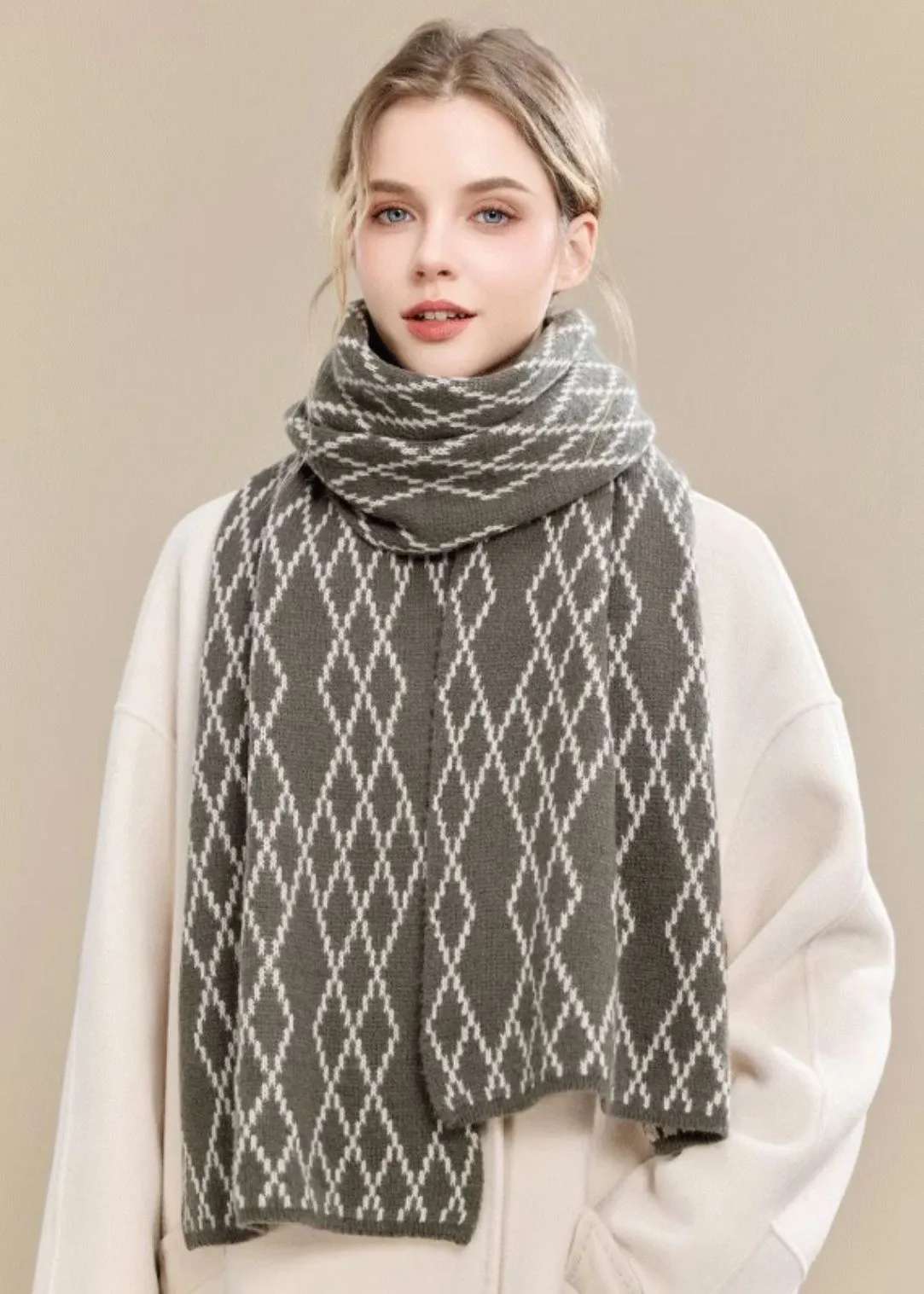 Rhombus Long Wool Scarf