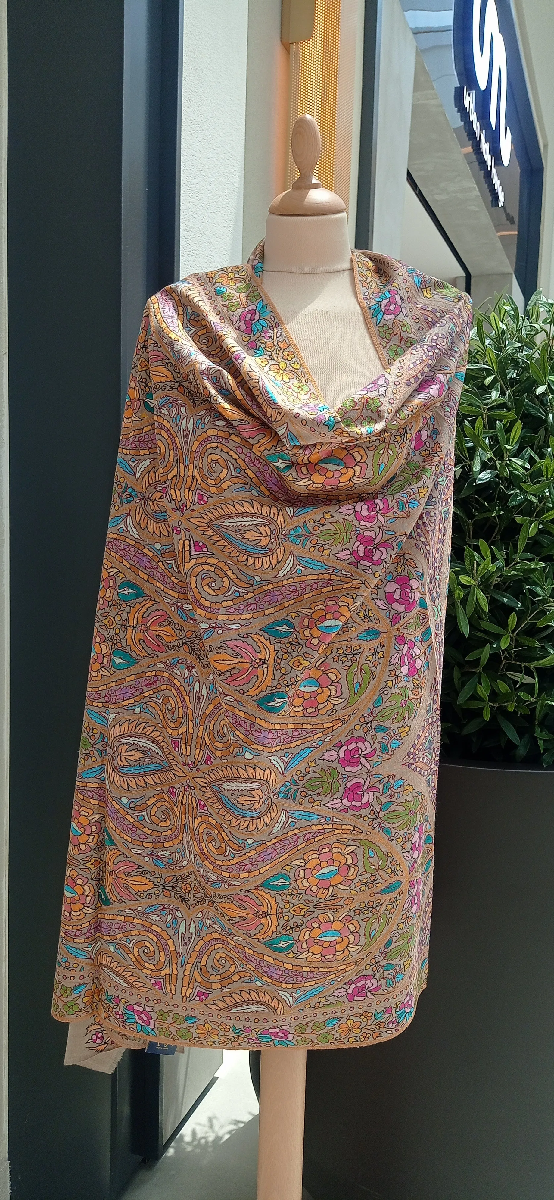 Simina Natural Light Grey Pashmina Jamawar Shawl