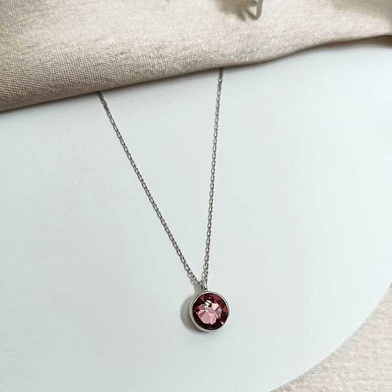 Sparkling Stone Pendant Necklace