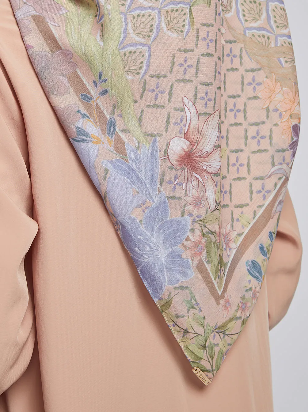 TEMIMA SCARF PETAL
