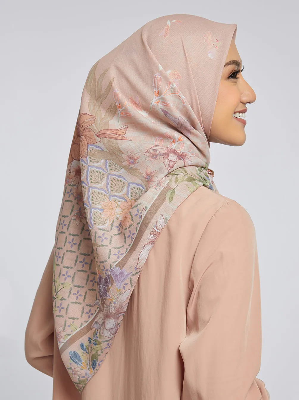 TEMIMA SCARF PETAL