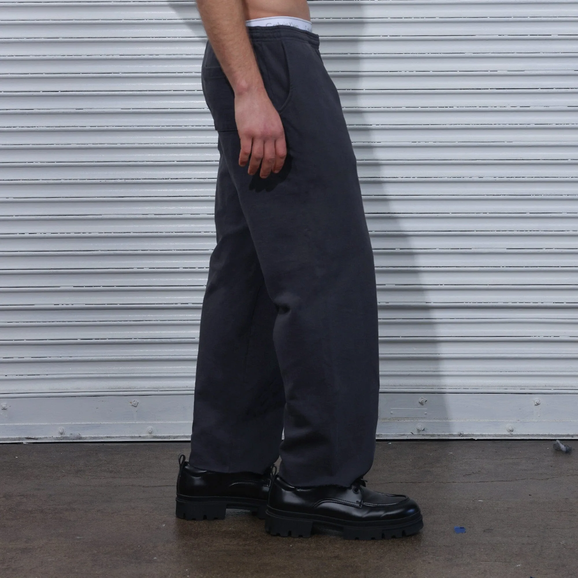 The Ludlow Crop Sweatpants