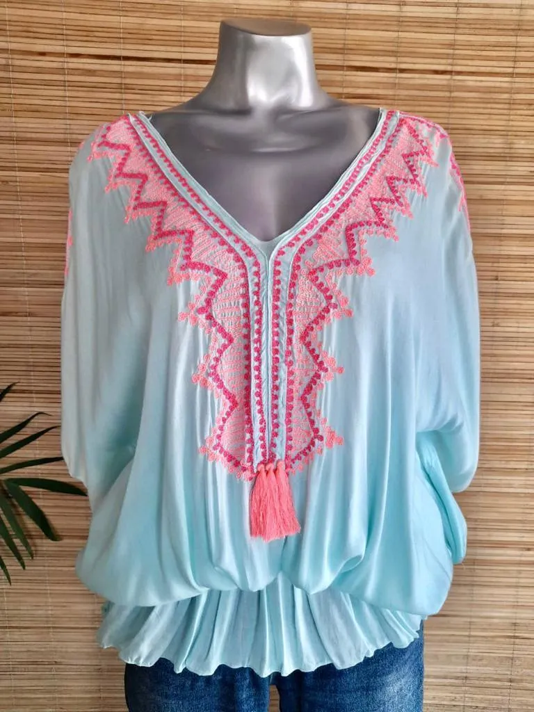 TOP NECI in 4 Colors