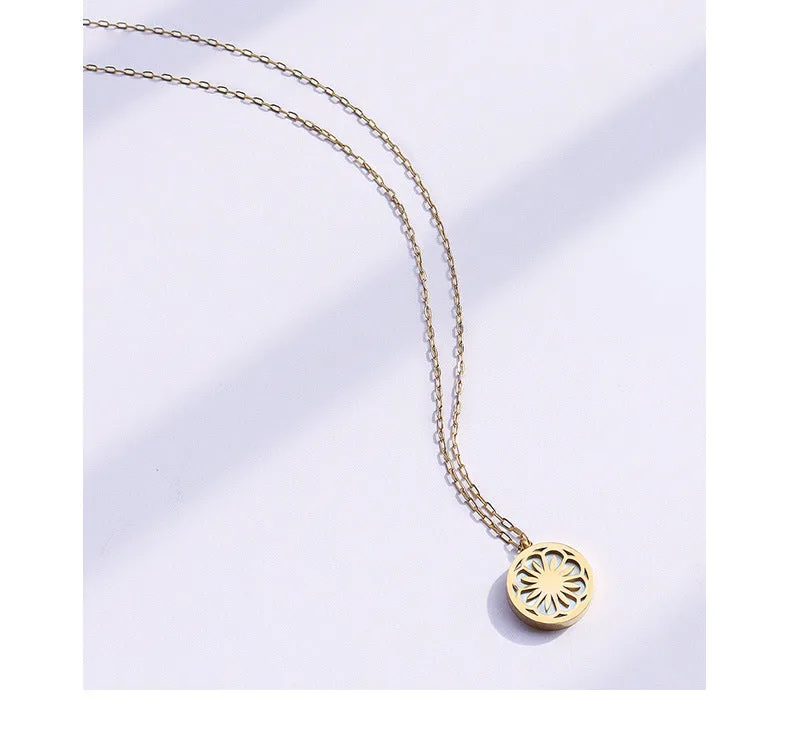 Winter Wonderland Sea Shell Chrysanthemum Necklace - Stylish Titanium Steel Jewelry