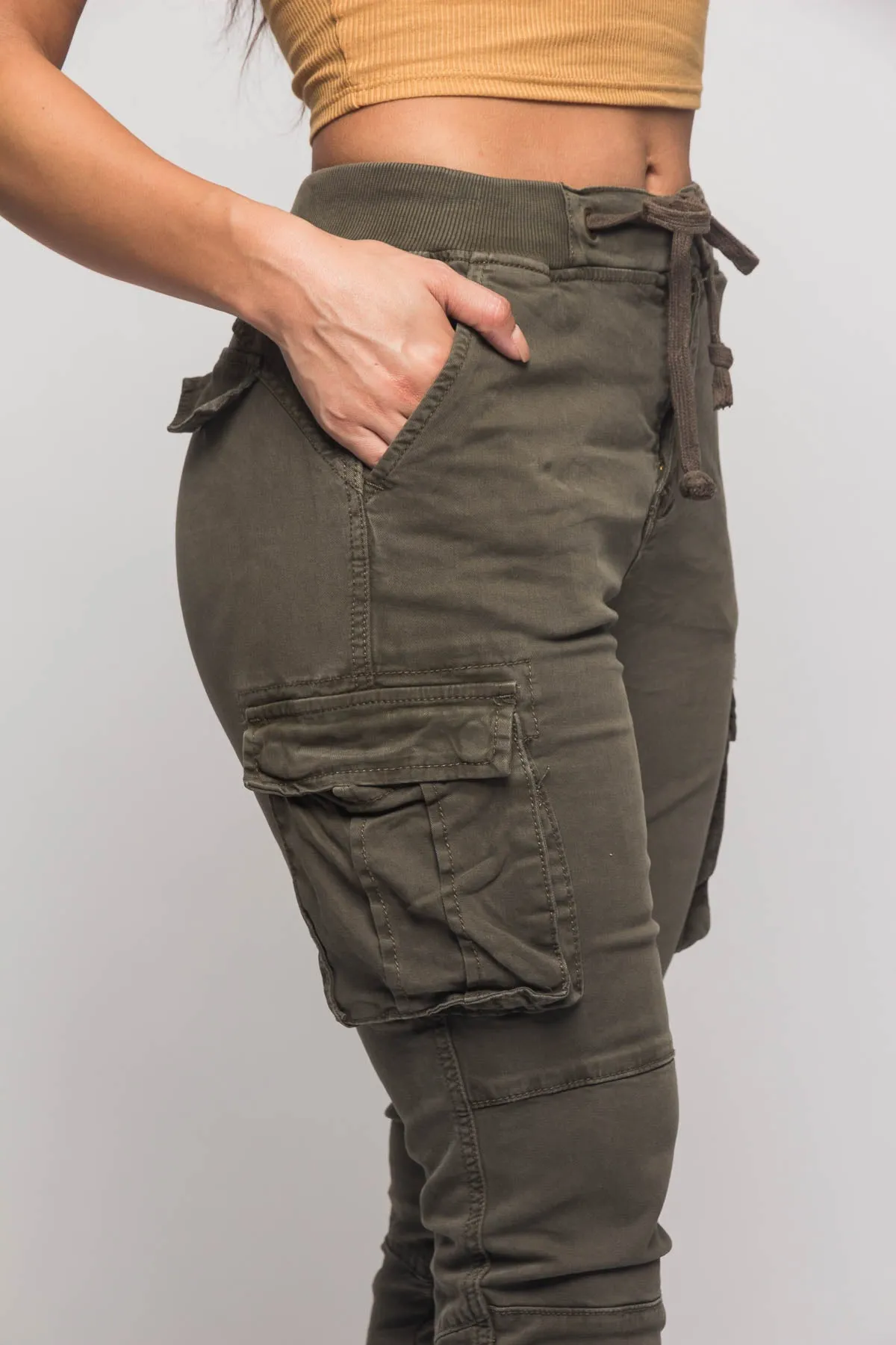Women's Essential Colored Cargo Joggers
