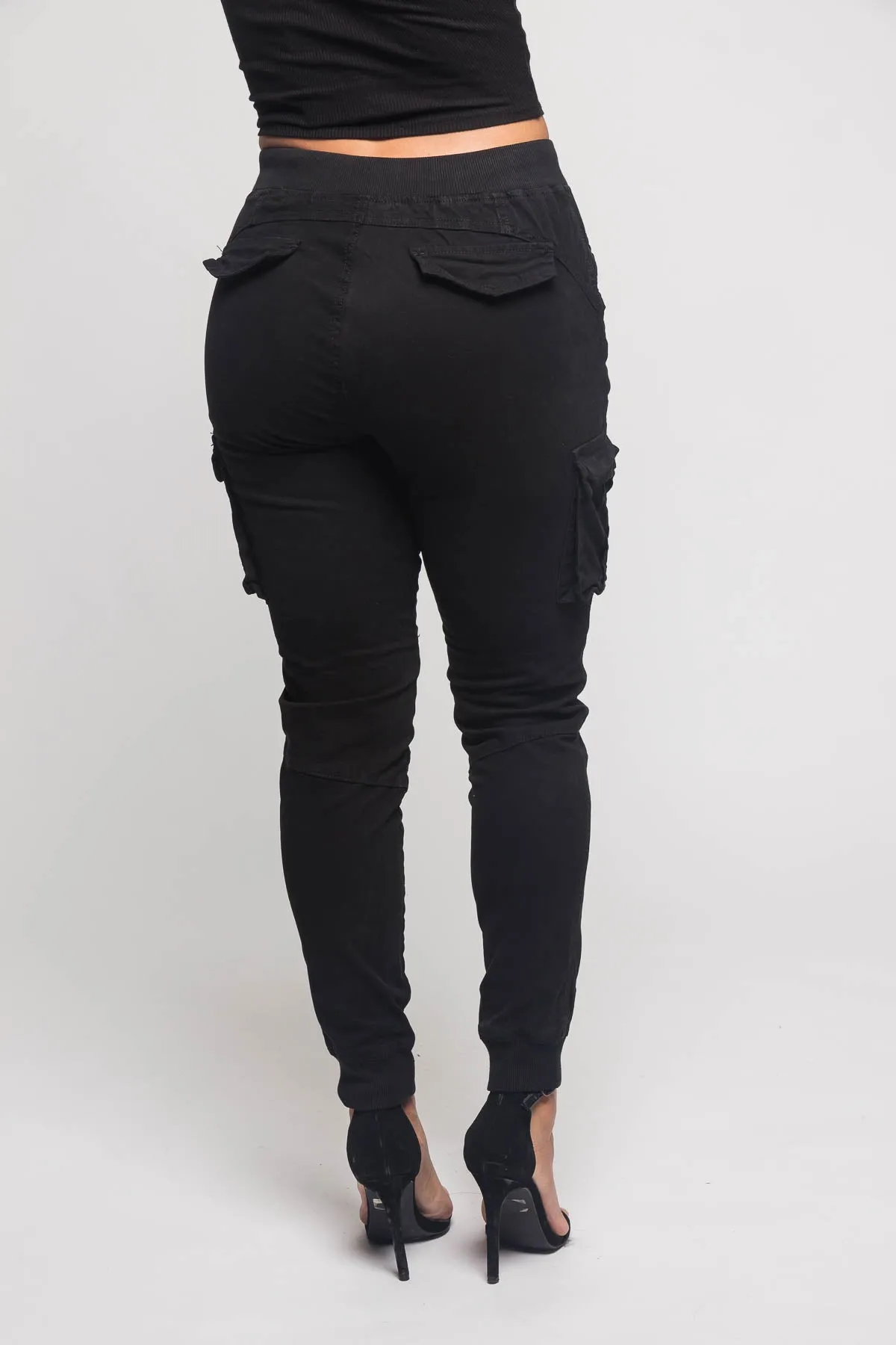 Women's Essential Colored Cargo Joggers