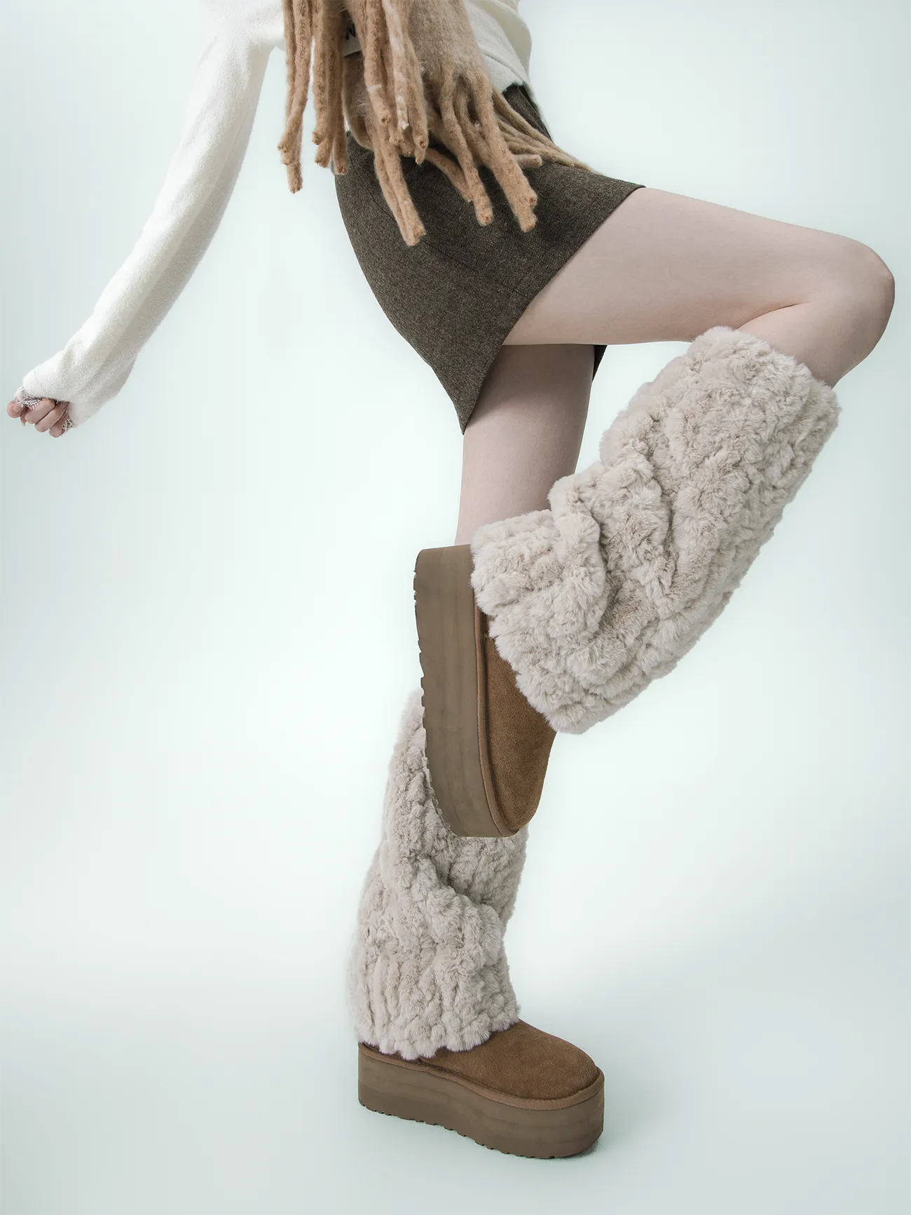 Zoe Fluffy Leg Warmers