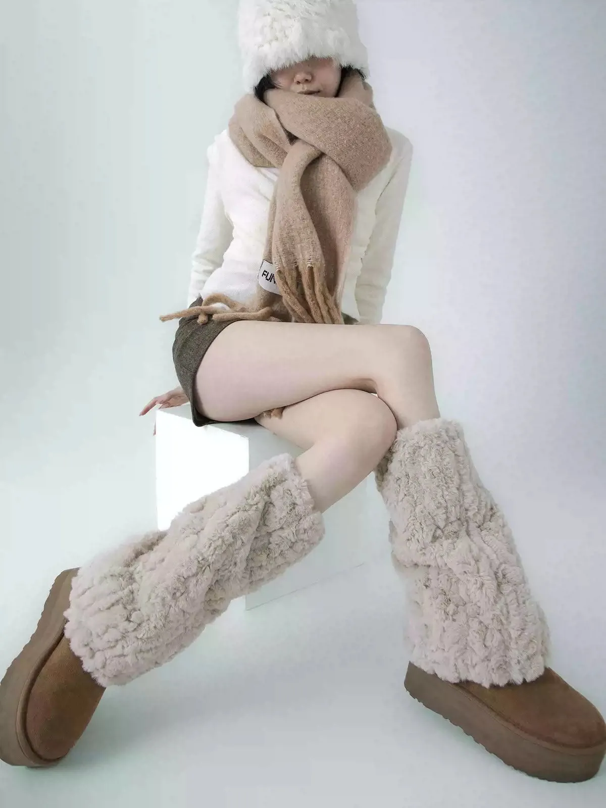 Zoe Fluffy Leg Warmers
